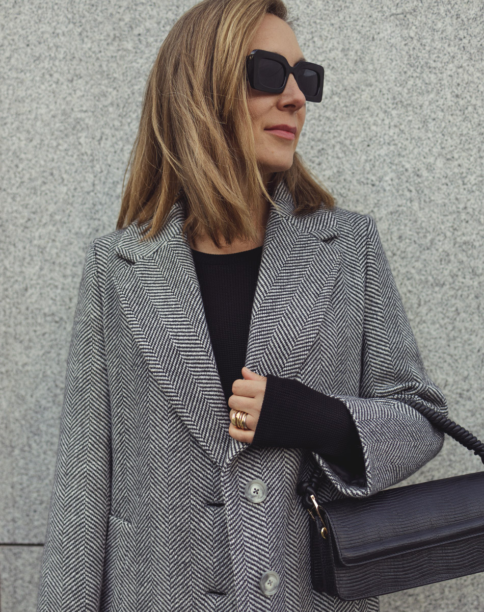 GREY WOOL COAT image 1