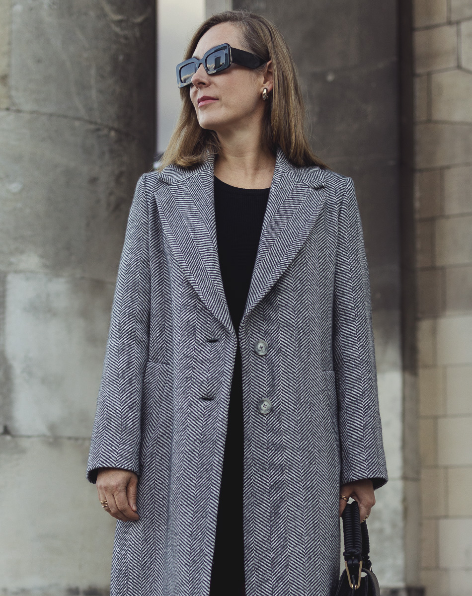 GREY WOOL COAT image 3